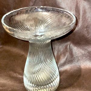 Beautiful Jan Gabrhel 8" Twisted Clear Ribbed Glass Vase